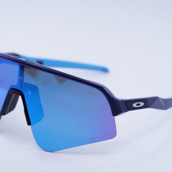 Oakley OO9465 0539 Sunglasses Navy Shield Frame, Prizm Sapphire Lenses - Picture 2 of 9